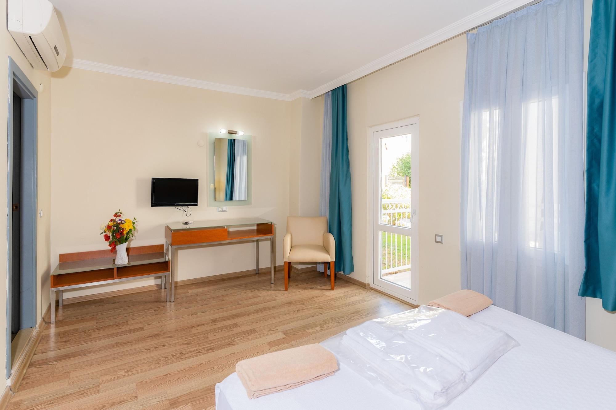 Petunya Beach Resort Ortakent Luaran gambar