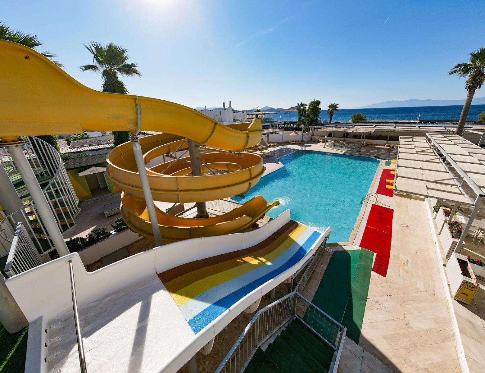 Petunya Beach Resort Ortakent Luaran gambar