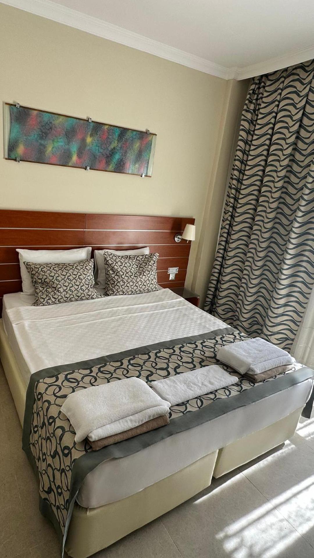 Petunya Beach Resort Ortakent Luaran gambar