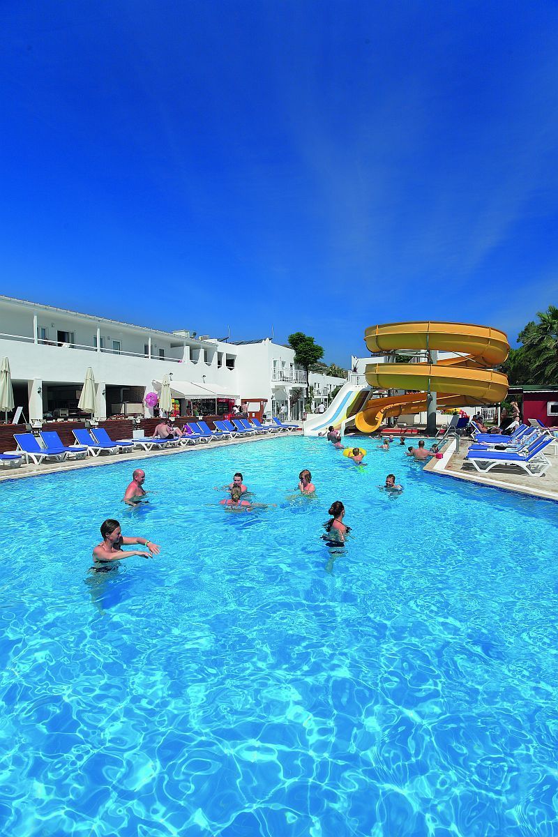Petunya Beach Resort Ortakent Luaran gambar