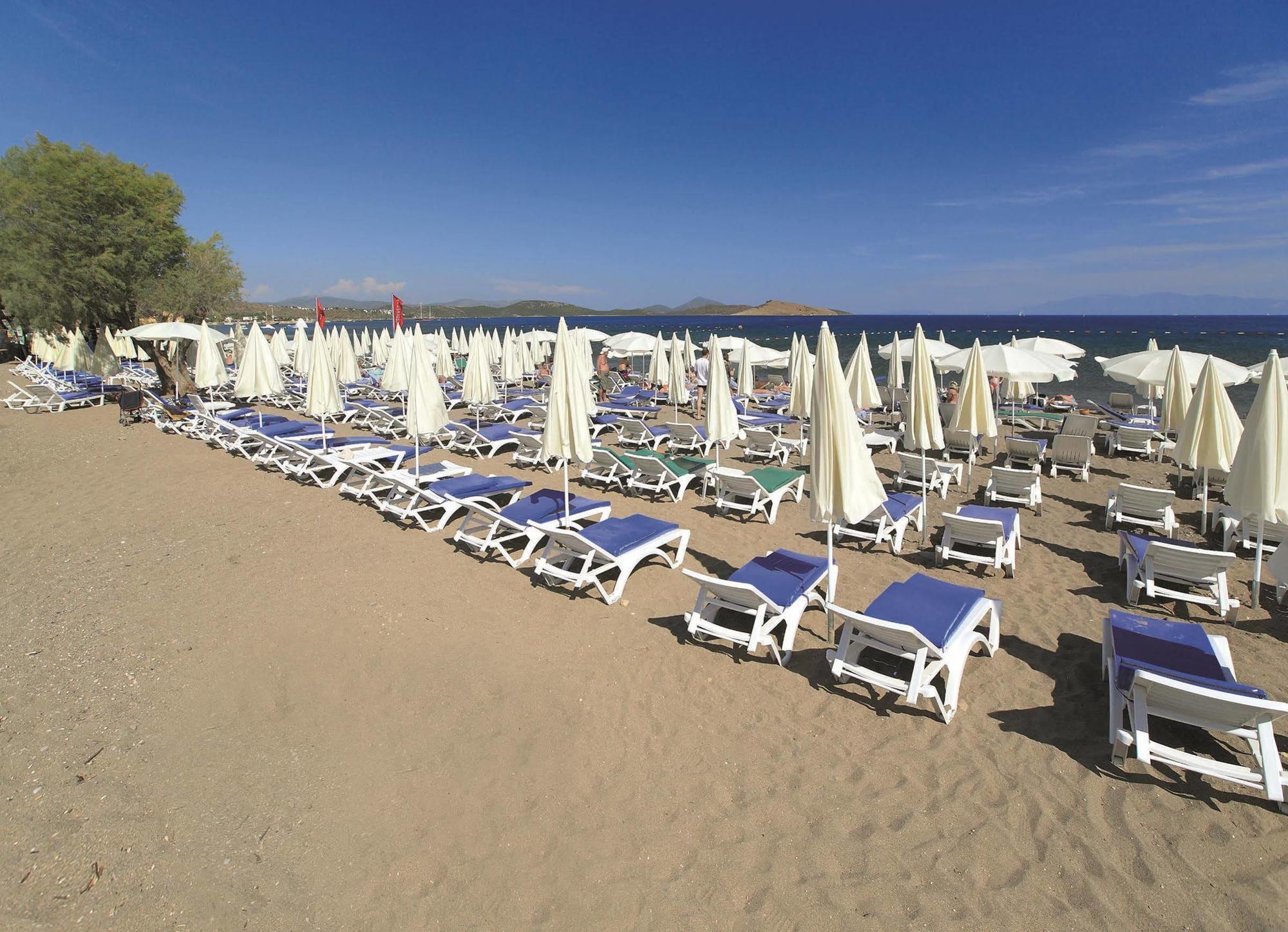 Petunya Beach Resort Ortakent Luaran gambar